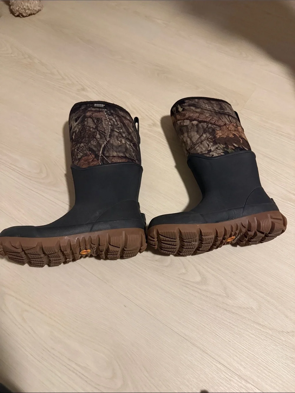 Bogs Men’s Black Rubber & Camo Pull-On Rain Boots with Orange Lining